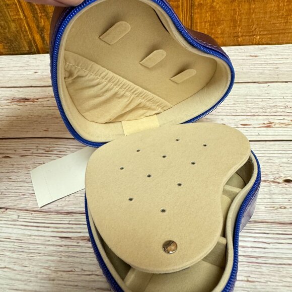 STELLA & MAX Heart Shaped Compact Jewelry Box - Blue - Picture 4 of 5
